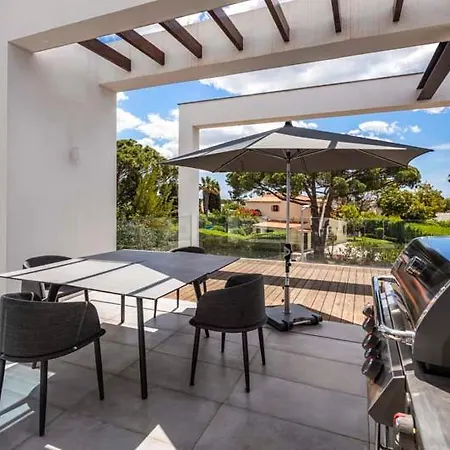 Villa In Vale Do Lobo Sleeps 8 Includes Swimming Pool Air Con And Wifi 2 *