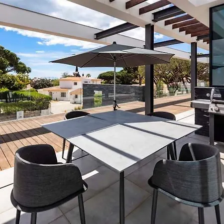 Villa In Vale Do Lobo Sleeps 8 Includes Swimming Pool Air Con And Wifi 2 Villa